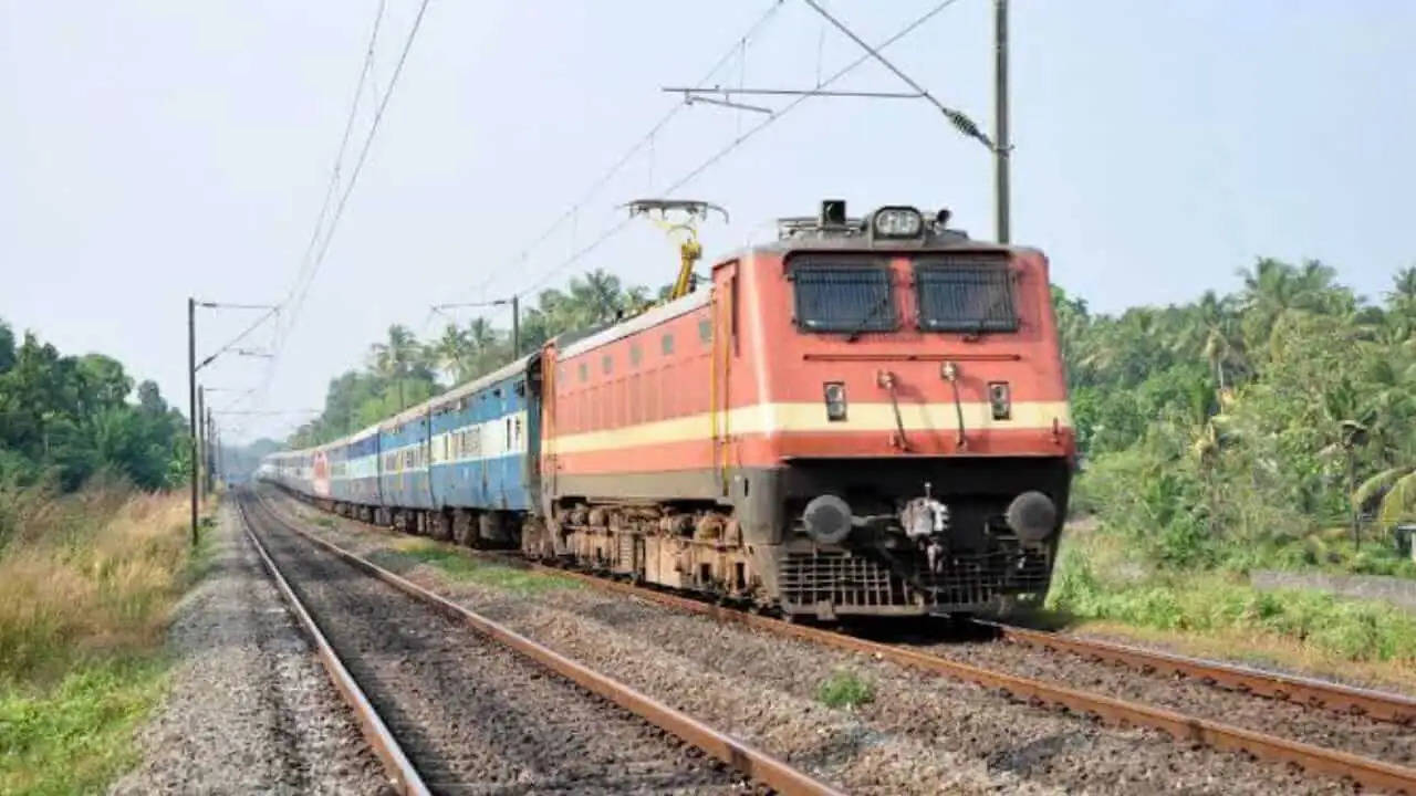 Special Train Sirsa To Bihar : जिला सिरसा से बिहार समेत 5 राज्यों के लिए दौड़ेगी स्पेशल ट्रेन, प्रवासी कामगारों को फायदा