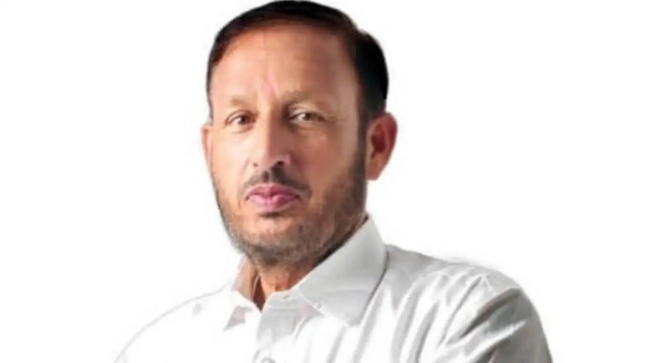 कालका से प्रदीप चौधरी की सदस्यता बहाल, अब सिर्फ ऐलनाबाद में होगा उपचुनाव,