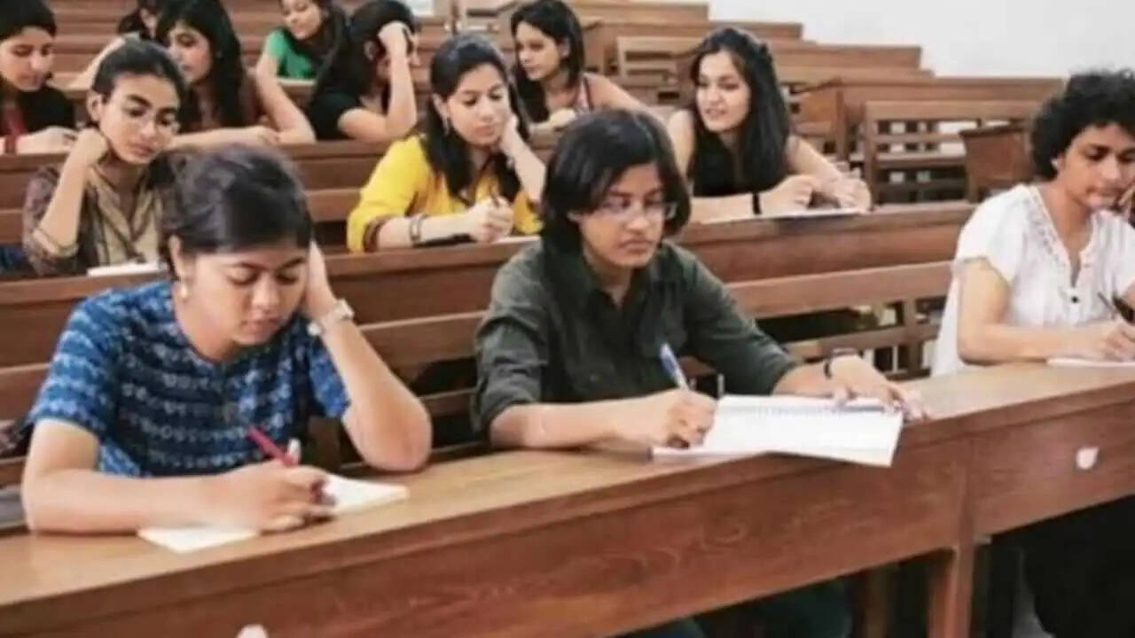 हरियाणा में छात्रों के लिए बेहद अच्छी खबर, अब छात्र सरकारी विभागों में कर सकेंगे इंटर्नशिप