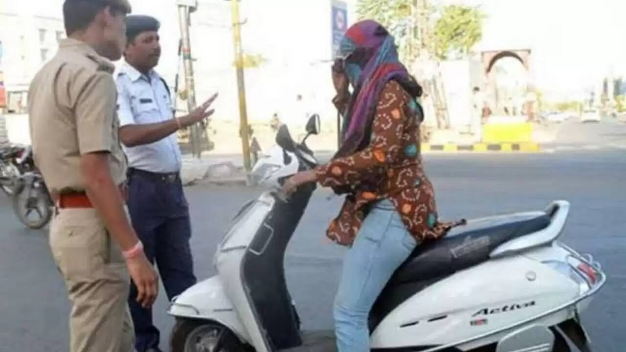 व्हीकल चालान में बड़ी राहत, जुर्माना राशि घटाई गई, पुलिस के साथ यह अफसर कर सकेंगे चालान,