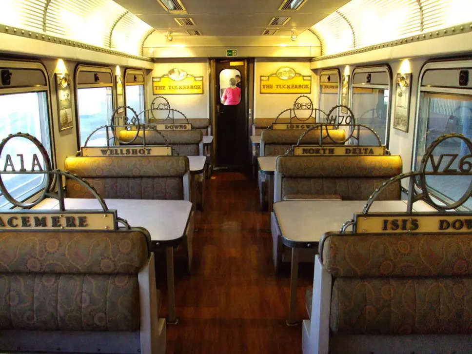 India's first luxury train, first class, business class and economy class will be like airplane.