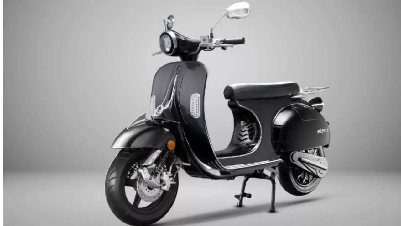 One-Moto Electa electric scooter
