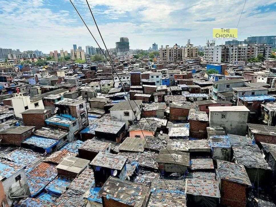 Dharavi : देश की बड़ी स्लम बस्ती की बदल जाएगी तस्वीर, यहां रहते हैं 10 लाख से अधिक लोग