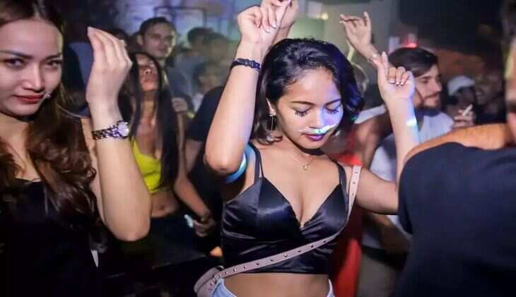 दिल्ली और NCR में इन जगहों पर रंगीन होती है नाईटलाइफ, कम खर्च में कर सकेंगे मौज-मस्ती