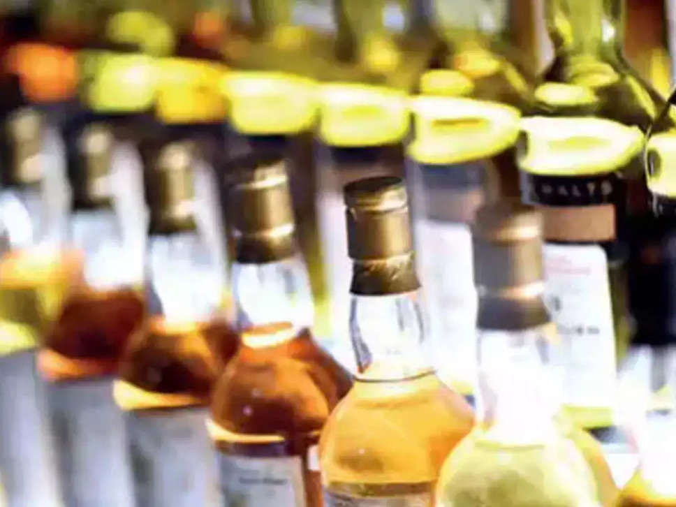UP Liquor Sale : शराब पीने के मामले में यूपी के 2 जिले सबसे आगे, देसी वाले भी नहीं रहे पीछे