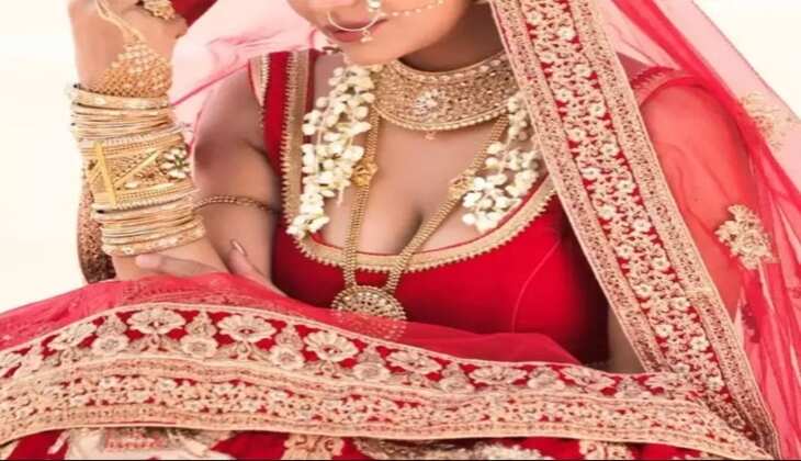 यहां पर नई दुल्‍हन हाथ की जगह पैर से परोसती हैं खाने की थाली, पति फिर करता ये सब...